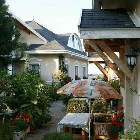 Studio Mignonette Bük
